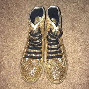 Fab Kids Gold Glitter high tops!