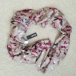 Apt 9 Floral Bird Infinity Scarf
