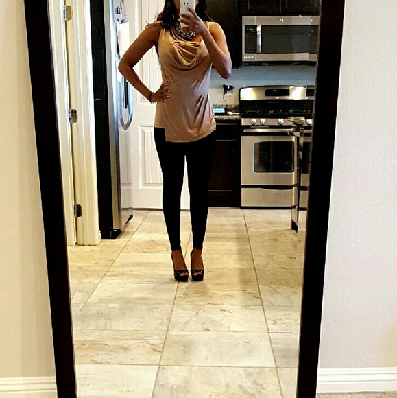 Silk bcbg maxazaria blouse