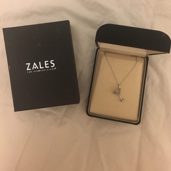 Never worn diamond martini necklace 🍸