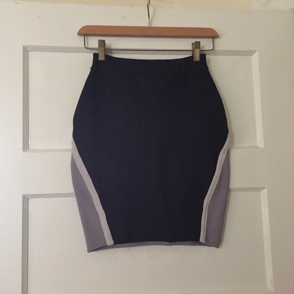🎯SOLD🎯 Bebe bandage skirt