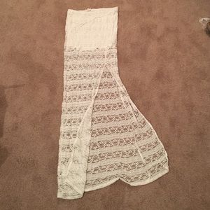 White lace slit skirt
