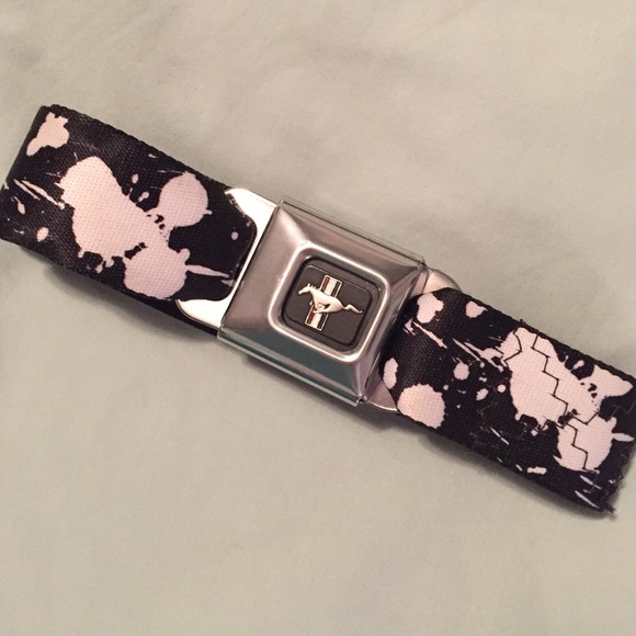 Ford Seatbelt buckle belt - Picture 2 of 4