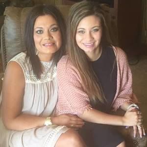 Meet your Posher, Dakota