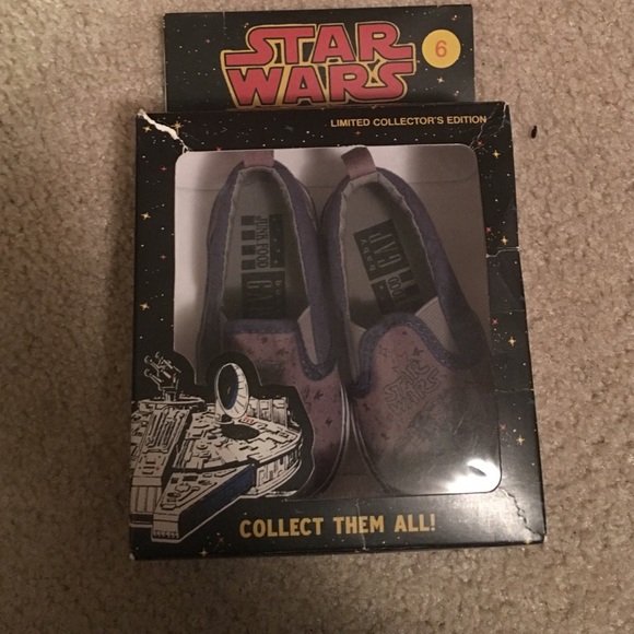 BRAND NEW! Kids great start wars shoes