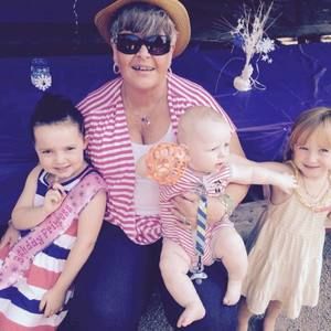 Meet your Posher, Sherry