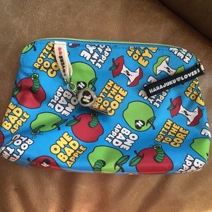 Marajuku makeup bag FREE SHIPPING at MERCARI!