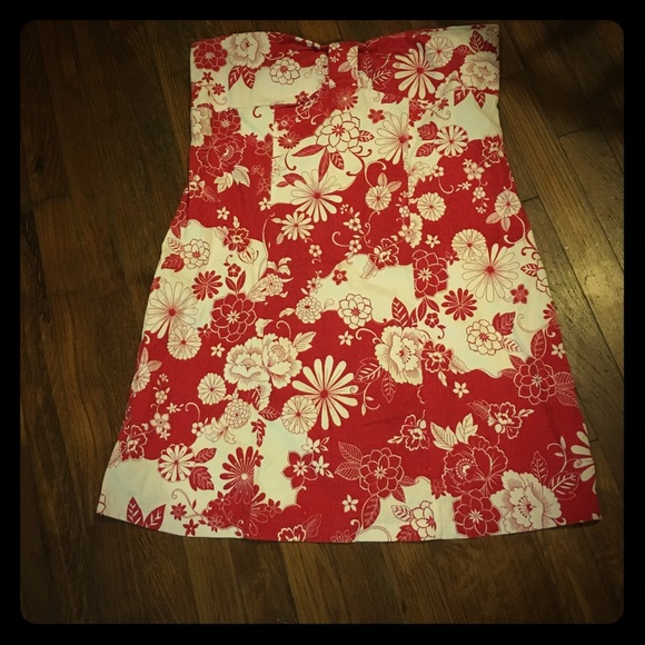 Strapless dress
