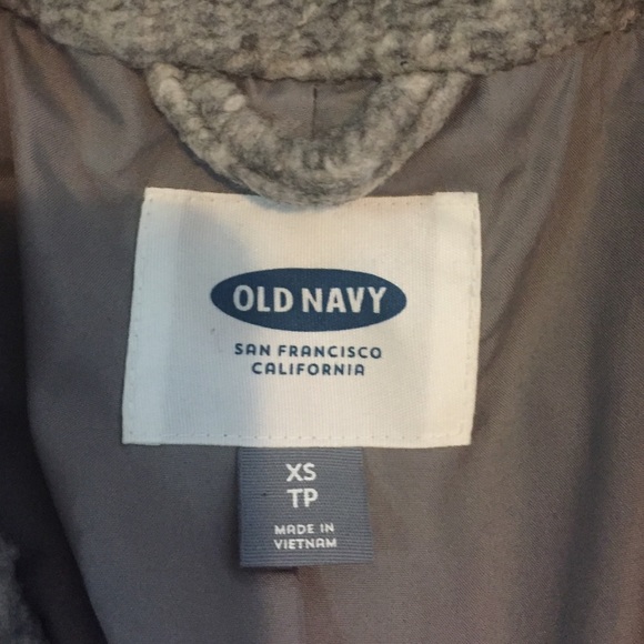 Old navy carpet coat - Picture 2 of 4