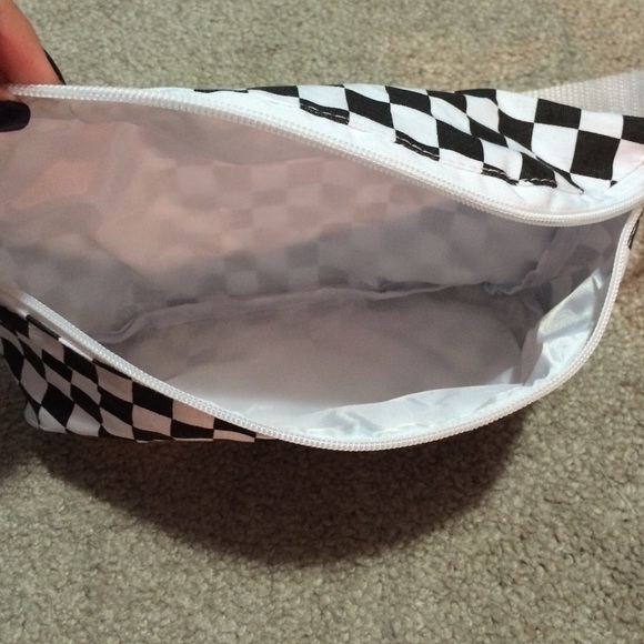 vans fanny pack vans fanny pack