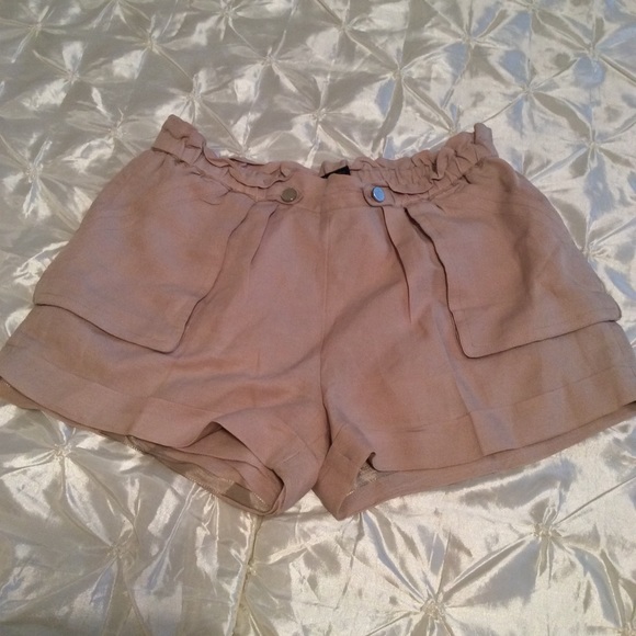 BCBG MAXAZRIA Cream Summer Shorts - Picture 2 of 4