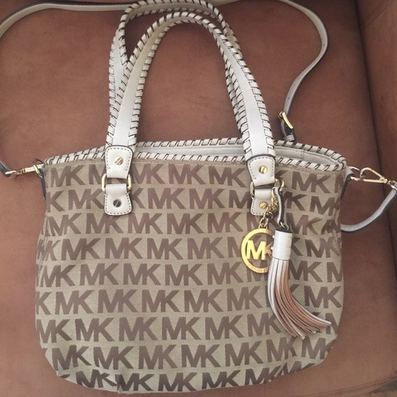 MK Medium Bennet MK Signature Jacquard Tote