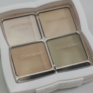 Flower Beauty Hollywood Concealer Kit
