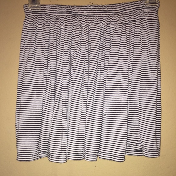 BRANDY MELVILLE STRIPED SKIRT