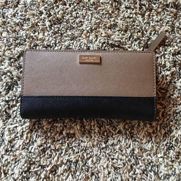 Kate Spade Cedar Street Stacy Wallet