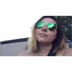 Meet your Posher, Ashlee