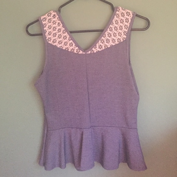 Tank top - Picture 2 of 3