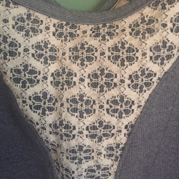 Tank top - Picture 3 of 3