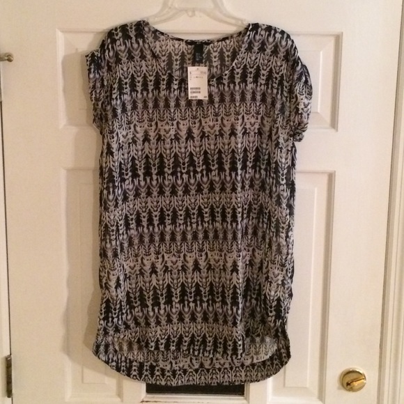 H&M: Wear w/Slacks, Jeans or Leggings Blouse/Tunic