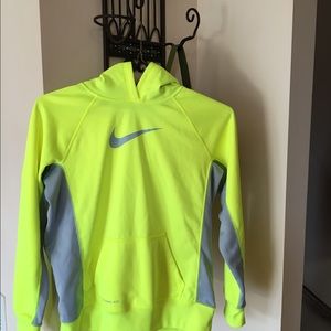 NEW!!!  NIKE THERMA-FIT HOODIE