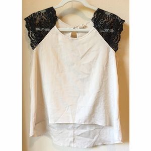 White cream hi lo blouse with lace sleeves