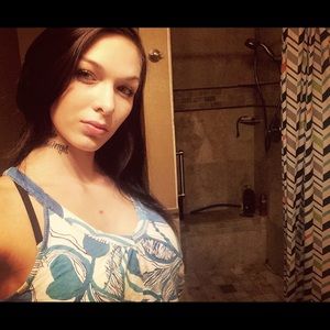 Meet your Posher, Leeann