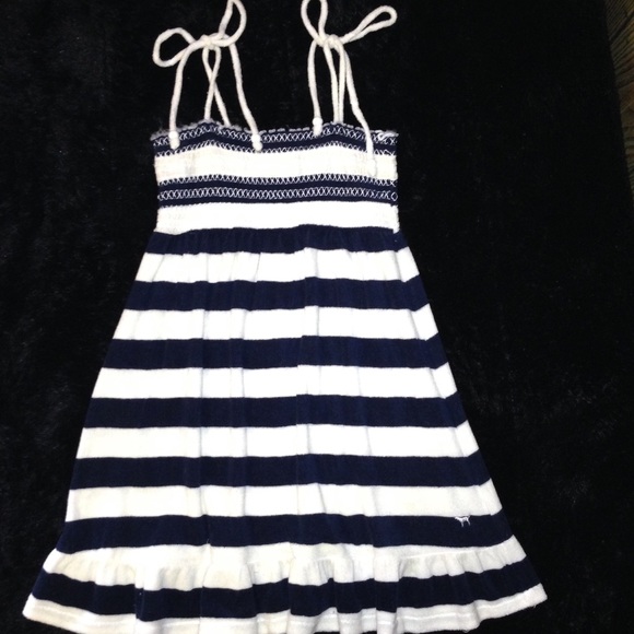 PINK Victoria's Secret bathing suit coverup