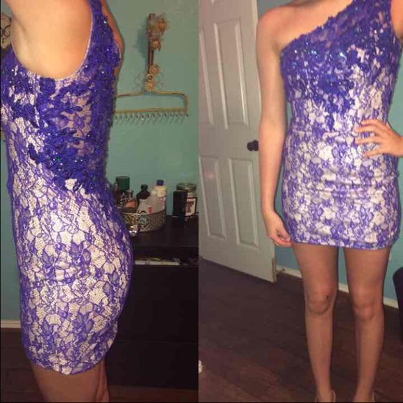 blue lace homecoming dress - Picture 3 of 3