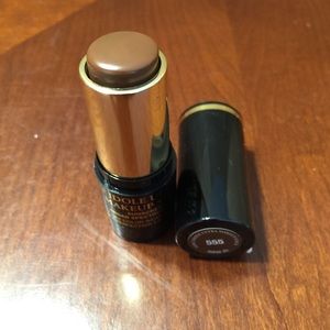 Lancome teint idole foundation and Chanel primer