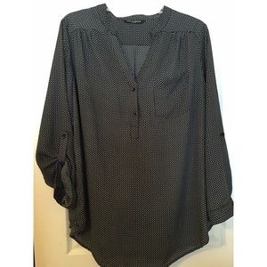 Black dotted button tunic