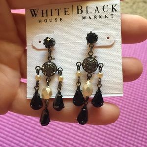 NWT WHBM earring