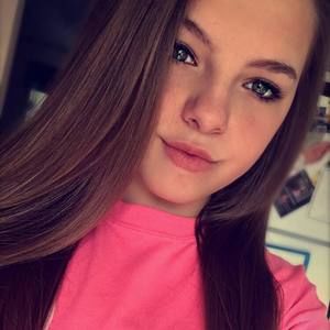 Meet your Posher, Elaine