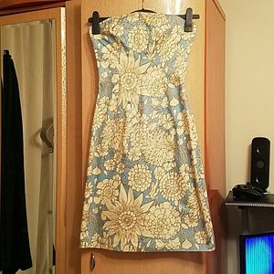 Gorgeous floral dress turquoise and cream color