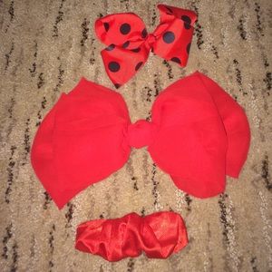 Red Hair Bows NWOT
