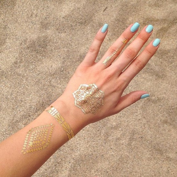 Brandy Melville Flash Tattoos