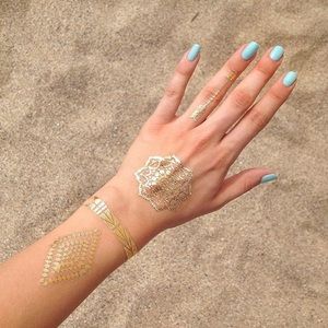 Brandy Melville Flash Tattoos