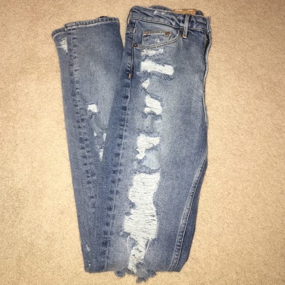 H&M Highwaisted Destroyed Skinny Jeans waist 26