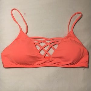 L space bikini top