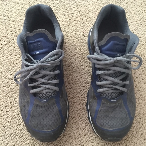 Nike Other - Nike Air Mens size 10