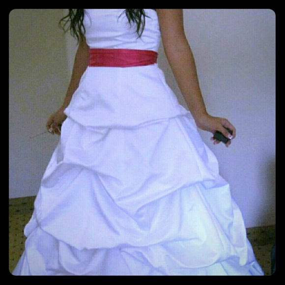 Davids Bridal Wedding Gown