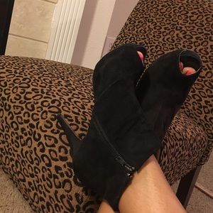 Black blue color block peep toe booties