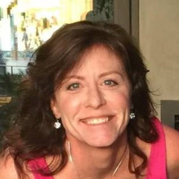 Meet your Posher, Tiffany - Picture 2 of 9