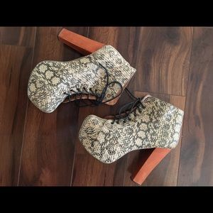 Jeffrey Campbell Litas