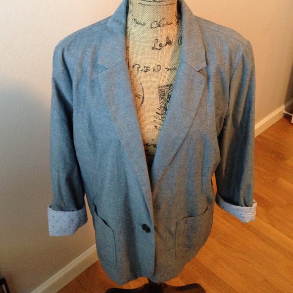 Light blue blazer