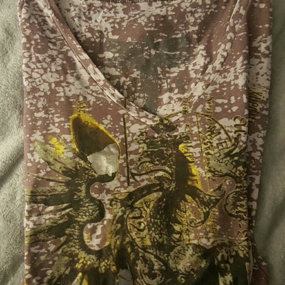 Shirt - Picture 2 of 2