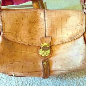 Liz Claiborne Tan leather purse