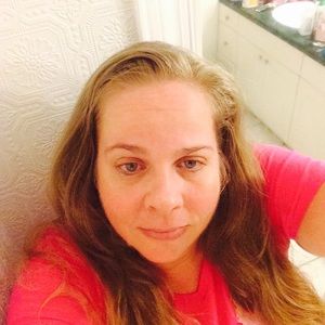 Meet your Posher, Cynthia