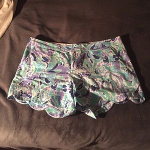 Lilly Pulitzer Scallop Bottom Shorts