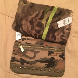 Express Wristlet and Scarf