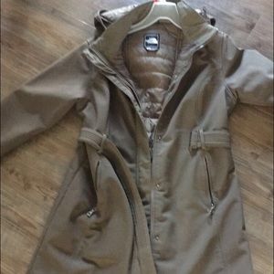 Women size large knee length north face coat.